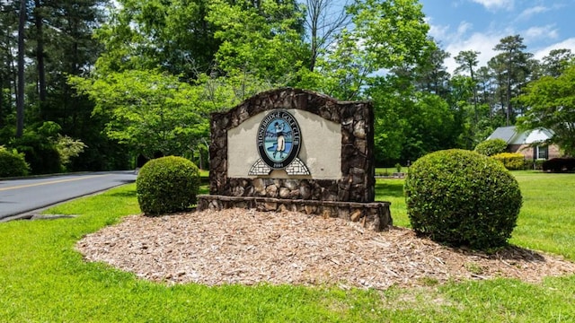 13 Coggins Pl, Rome, GA 30165 - community / neighborhood sign with a lawn