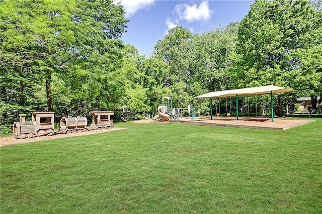 3899 Carlton Dr, Chamblee, GA 30341 - view of green lawn