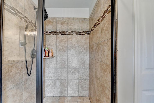 7470 Oldbury Pl, Cumming, GA 30040 - full bath featuring a stall shower