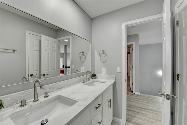 bathroom with vanity