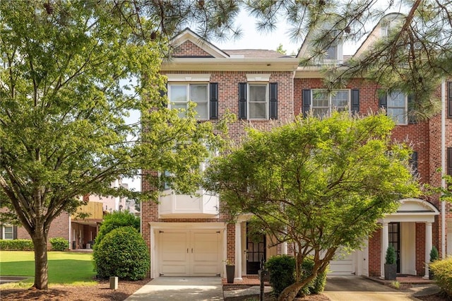 5710 Waters Edge Trl, Roswell, GA 30075 - multi unit property with brick siding, an attached garage, and concrete driveway