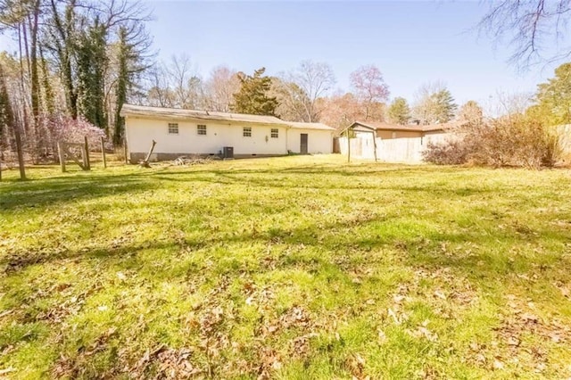 view of yard featuring fence