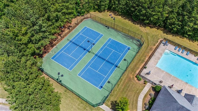 drone / aerial view of a pool