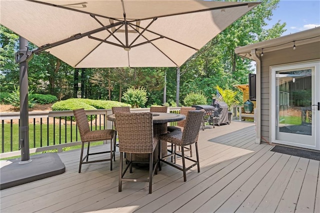 2510 Wood Creek Ct, Dacula, GA 30019 - wooden terrace with outdoor dining area