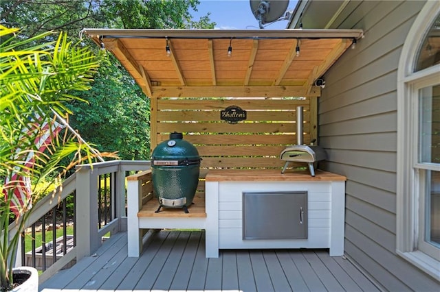 2510 Wood Creek Ct, Dacula, GA 30019 - view of wooden deck