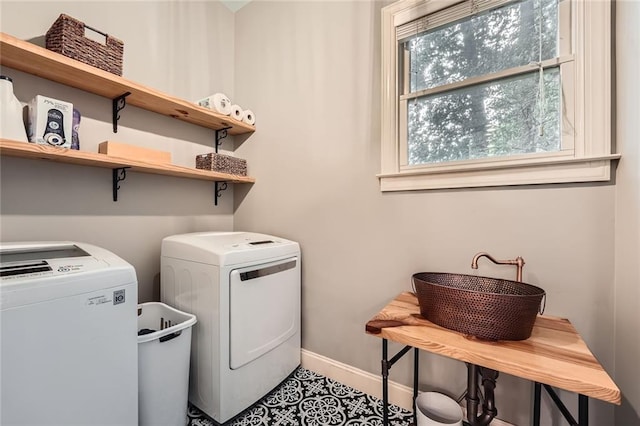 162 Taylor Ridge Way, Milton, GA 30004 - laundry area with washer and dryer and baseboards
