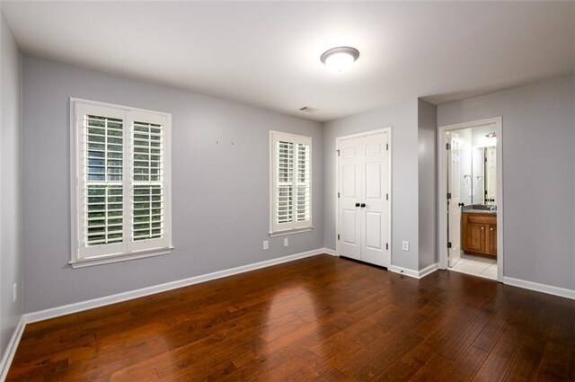 4916 Gathering Pl, Suwanee, GA 30024