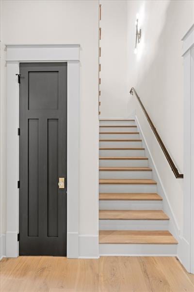 foyer featuring hardwood / wood-style flooring