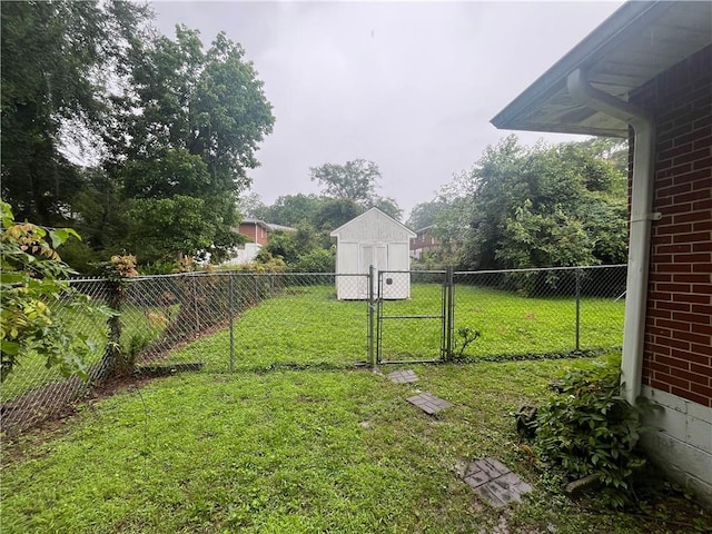 301 Sisson Ave NE, Atlanta, GA 30317 - view of yard with a gate