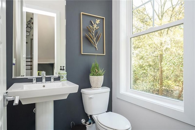 1821 Huntington Hills Ln NW, Atlanta, GA 30309 - bathroom with toilet and healthy amount of natural light