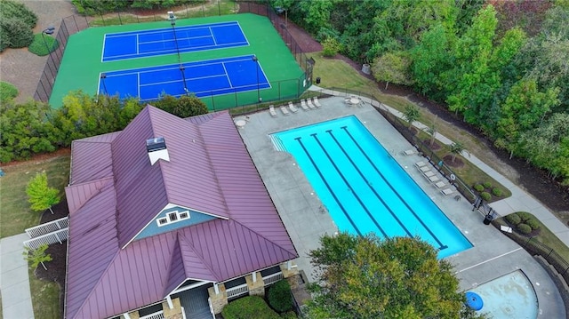 birds eye view of property