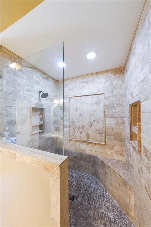 12 Blackfoot Trl, Sharpsburg, GA 30277 - full bath with a walk in shower and recessed lighting