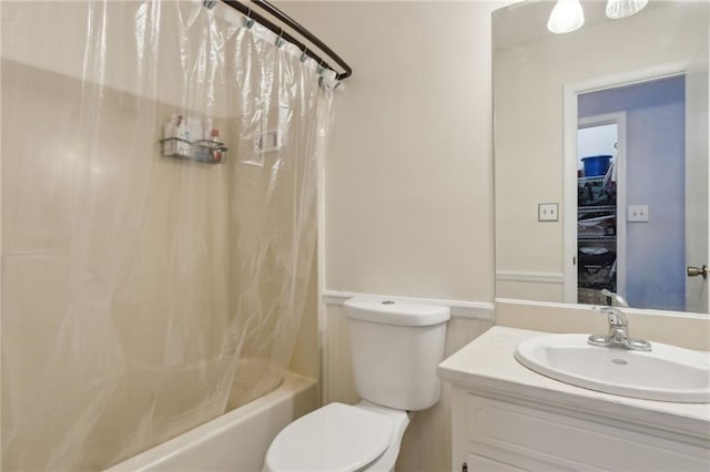 136 Pine St, Covington, GA 30014 - full bath with shower / tub combo with curtain and vanity