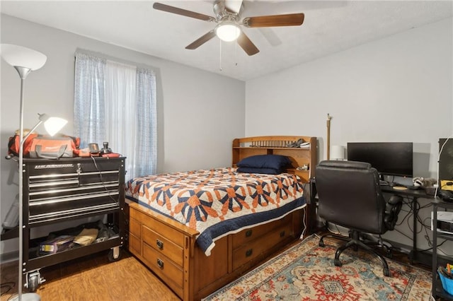 136 Pine St, Covington, GA 30014 - bedroom featuring light wood-style flooring, a ceiling fan, and a desk