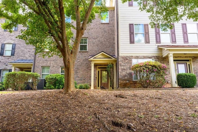 view of townhome / multi-family property