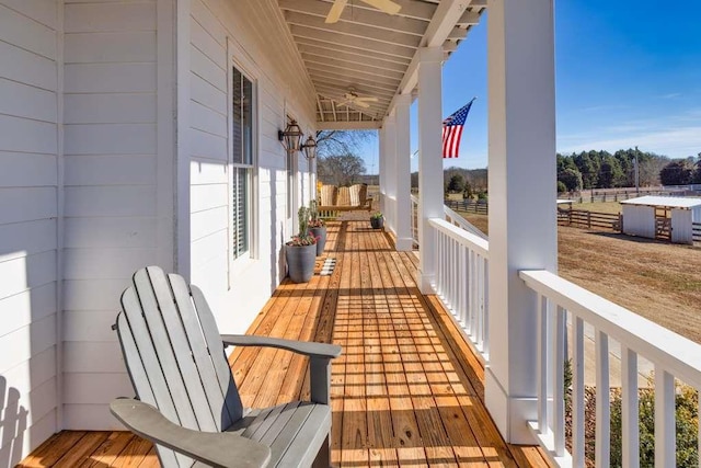 balcony featuring covered porch