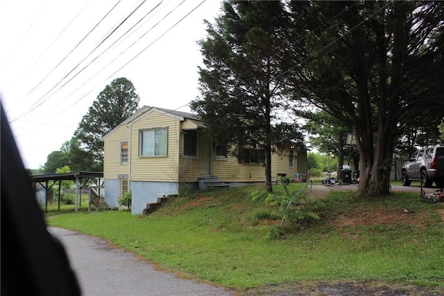 view of home's exterior