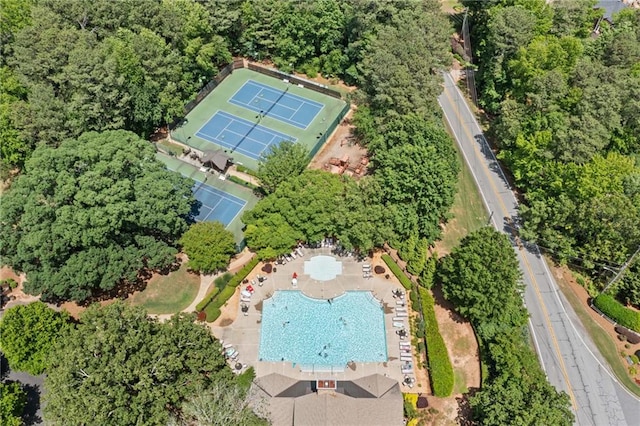 997 Thousand Oaks Bnd NW, Kennesaw, GA 30152 - aerial overview of property's location featuring a pool area