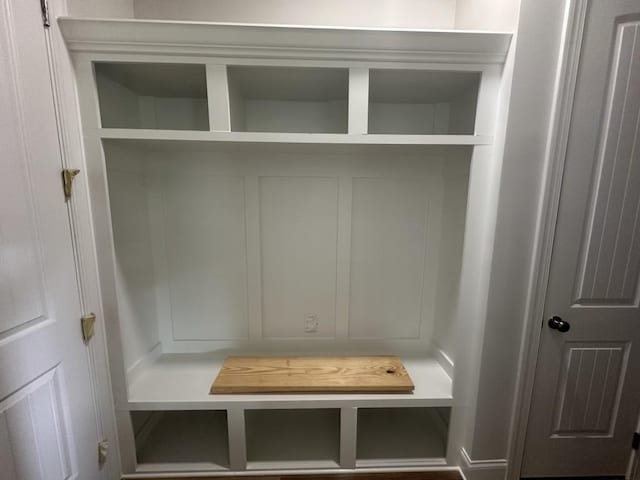 3799 Cheyenne Ln, Jefferson, GA 30549 - view of mudroom