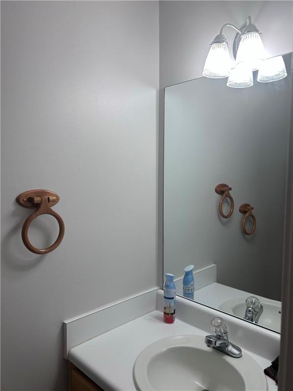 5425 Village Green Sq, Norcross, GA 30093 - bathroom featuring vanity
