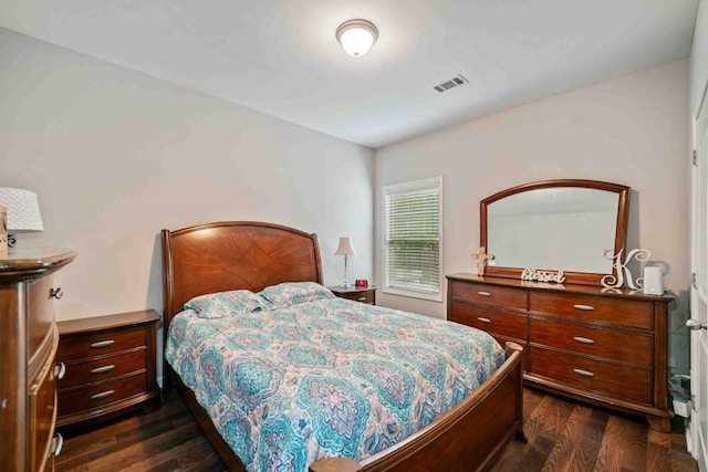 14 Oak Leaf Way, Hamilton, GA 31811 - bedroom with dark wood-style floors