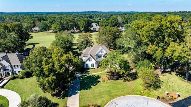 bird's eye view of a heavily wooded area