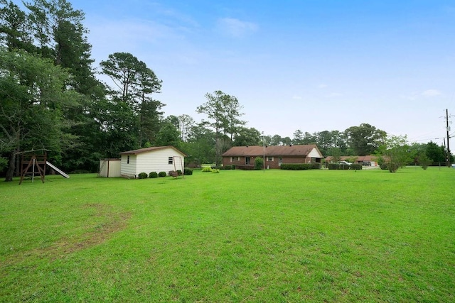 101 Beaver Run, Lagrange, GA 30241 - view of grassy yard with an outdoor structure