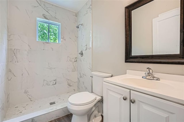 1002 Ira St SW, Atlanta, GA 30310 - full bath with vanity, toilet, and a marble finish shower