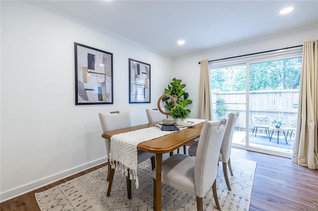 115 Biscayne Dr NW Unit F10, Atlanta, GA 30309 - dining room with baseboards, crown molding, light wood-style flooring, and recessed lighting
