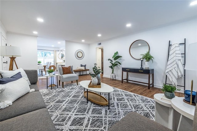 115 Biscayne Dr NW Unit F10, Atlanta, GA 30309 - living area with wood finished floors, recessed lighting, crown molding, and baseboards