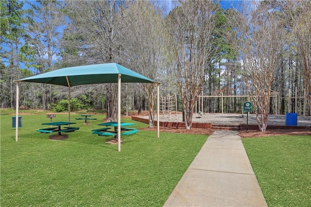 3485 Walnut Rdg, Atlanta, GA 30349 - view of home's community with a yard