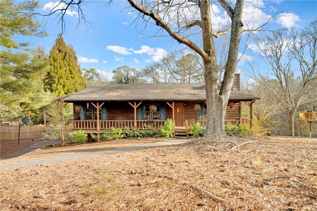 view of front of property with a porch