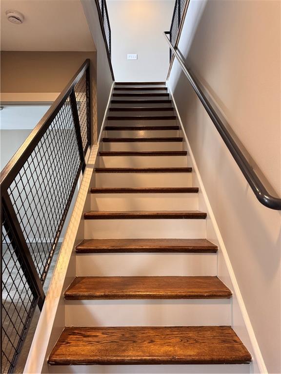 1400 Peter Haughton Way NW, Atlanta, GA 30318 - view of stairway