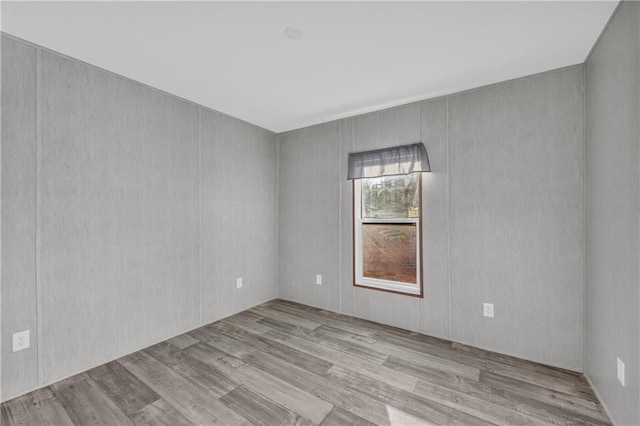 2655 Jess Guest Rd, Dewy Rose, GA 30634 - unfurnished room with wood finished floors