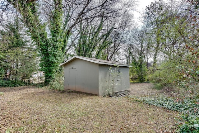 view of outbuilding