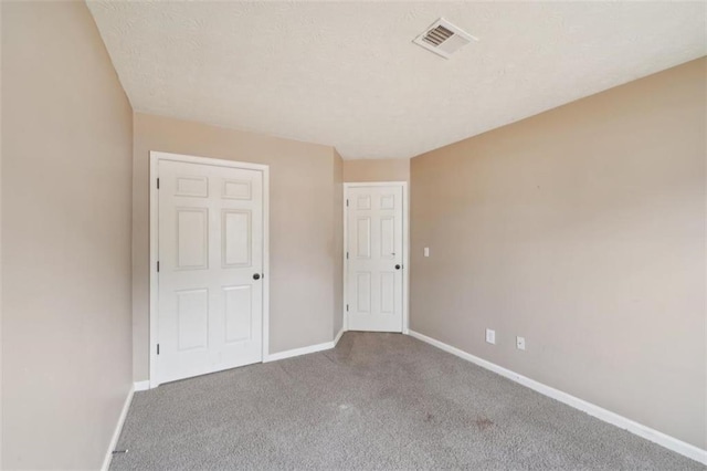 empty room with carpet