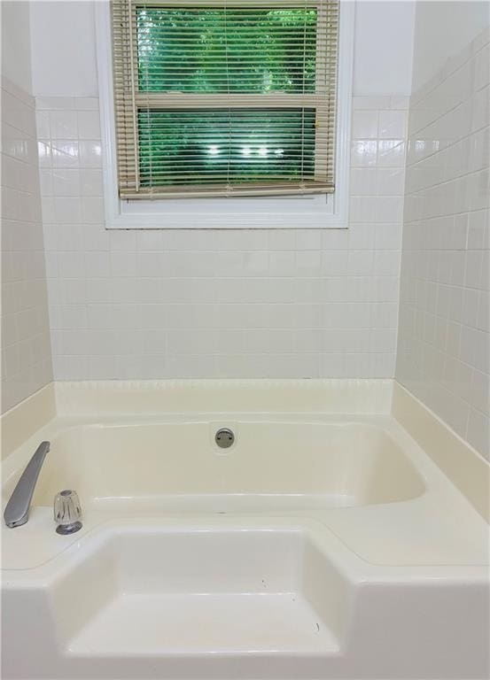 225 Magnolia Tree Ct, Johns Creek, GA 30022 - bathroom with a garden tub