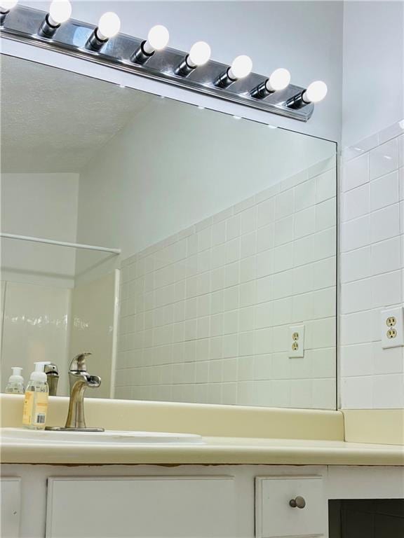 225 Magnolia Tree Ct, Johns Creek, GA 30022 - full bathroom with vanity