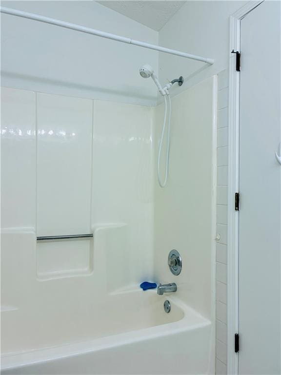 225 Magnolia Tree Ct, Johns Creek, GA 30022 - full bathroom featuring shower / bath combination