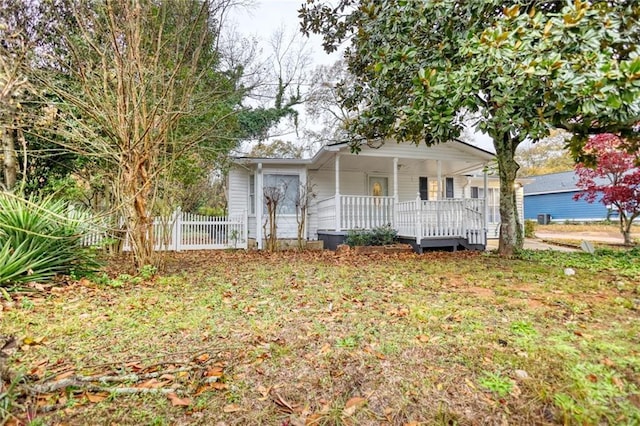 bungalow-style home featuring covered porch