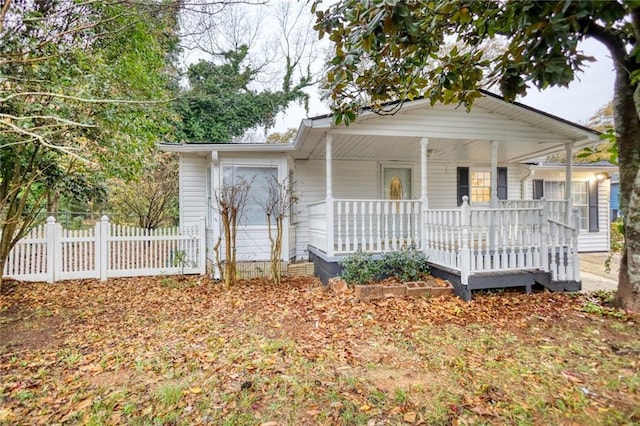 bungalow-style home with covered porch