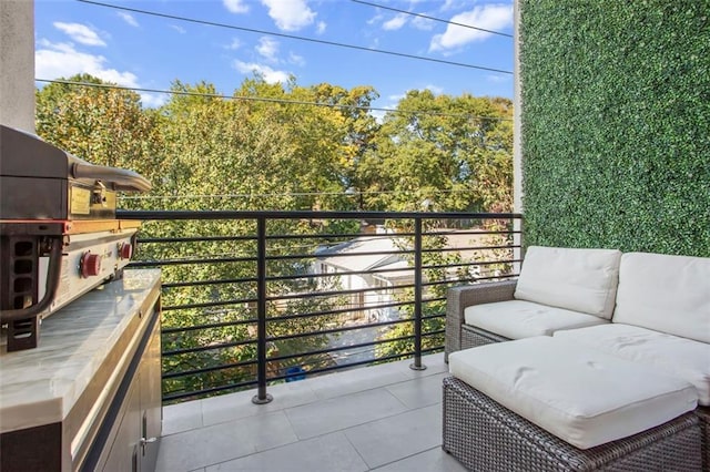 balcony featuring outdoor lounge area