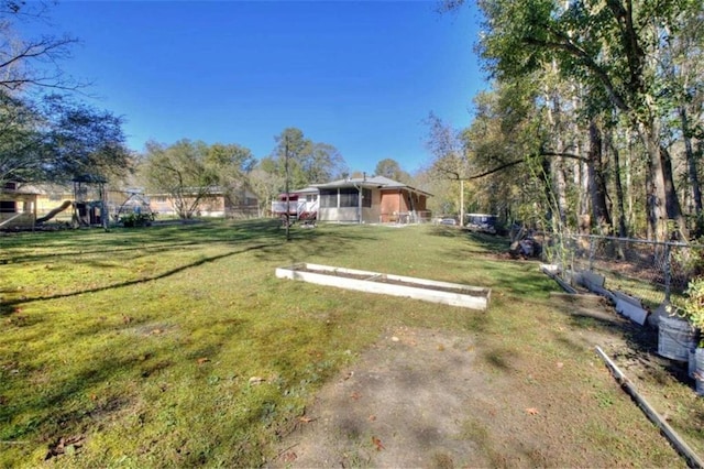 197 Dixboro Dr, Jonesboro, GA 30238 - view of yard