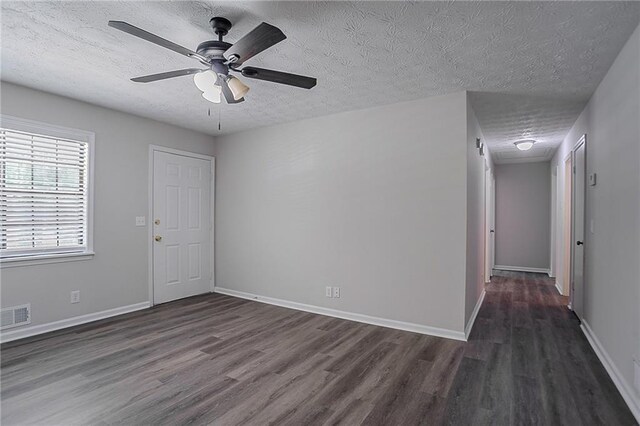 842 Brighton Dr, Lawrenceville, GA 30043