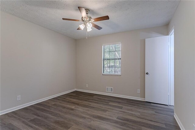 842 Brighton Dr, Lawrenceville, GA 30043