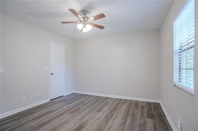 842 Brighton Dr, Lawrenceville, GA 30043