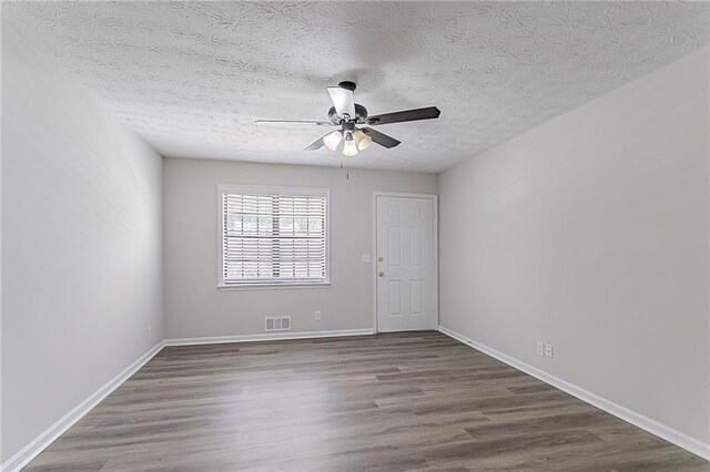 842 Brighton Dr, Lawrenceville, GA 30043
