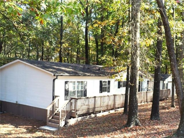 576 Nichols Rd, Pendergrass, GA 30567 - manufactured / mobile home with a deck