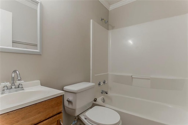 2783 Bicentennial Dr, Stone Mountain, GA 30087 - full bath featuring crown molding, washtub / shower combination, and vanity