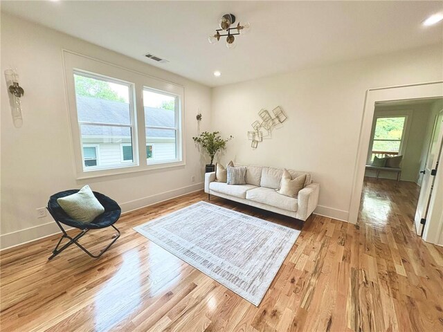 224 Cambridge Ave, Decatur, GA 30030 - living room featuring light wood-style floors, recessed lighting, baseboards, and ceiling fan